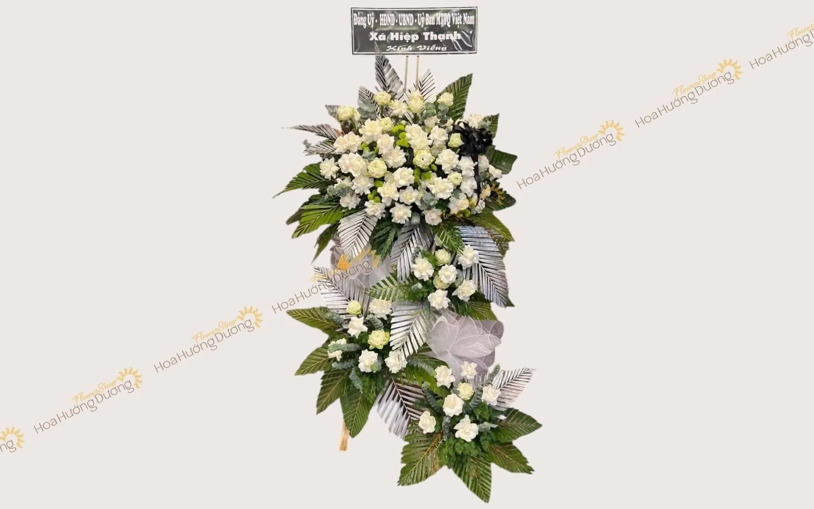 mẫu kệ hoa chia buồn tang lễ