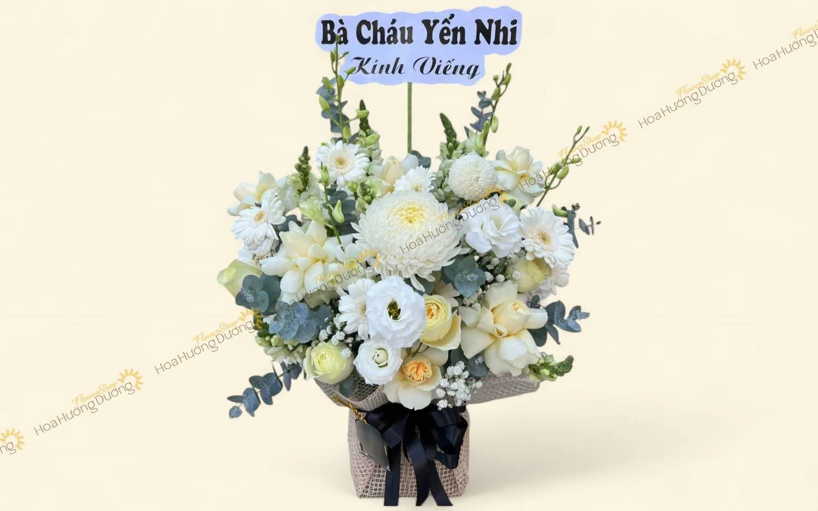 Lẵng hoa chia buồn tang lễ