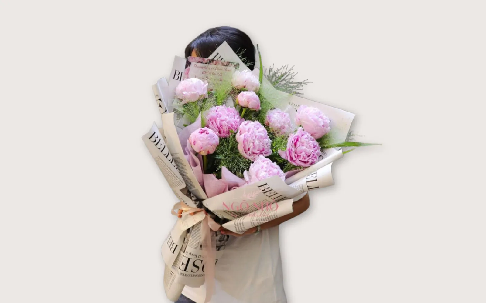 Bó hoa mẫu đơn cho đối tác